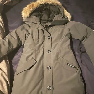 Brand new medium canada goose